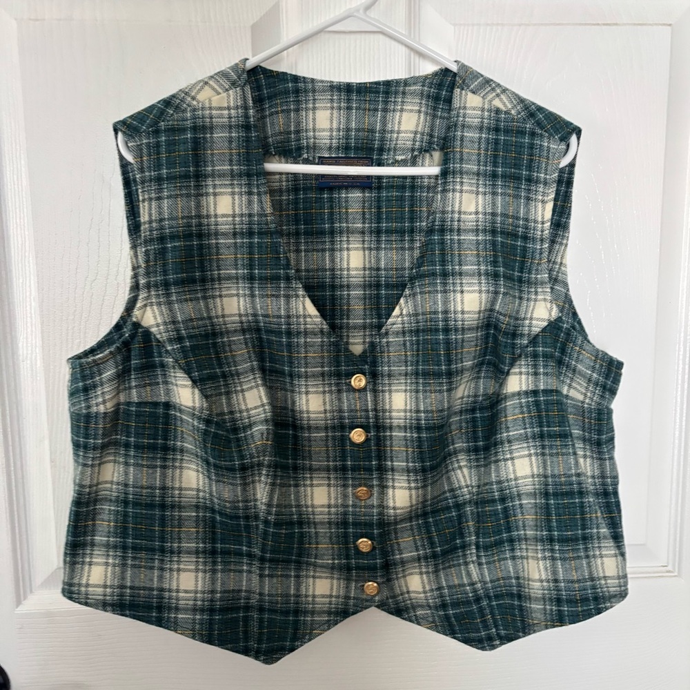 Vintage Pendleton Vest 100% Wool Made in USA Green/White